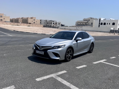 Toyota Camry  2019