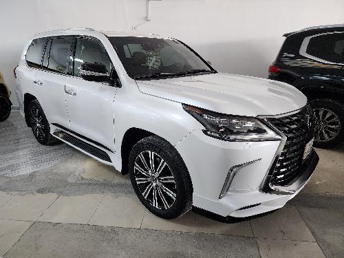 Lexus LX 570 S