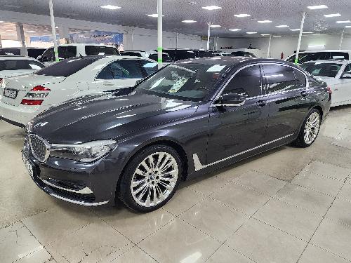 BMW 7-Series 730 Li