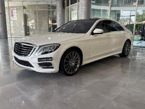 مرسيدس بنز S-Class Sedan 400