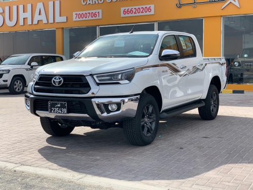 Toyota Hilux SR5 2024