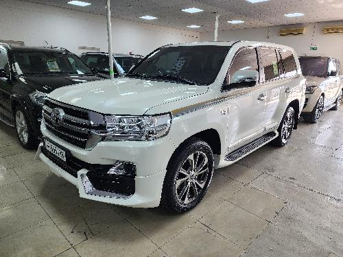 Toyota Land Cruiser VXR Grand Touring