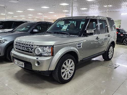 Land Rover LR4 